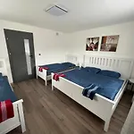 Aparthotel Prostřední