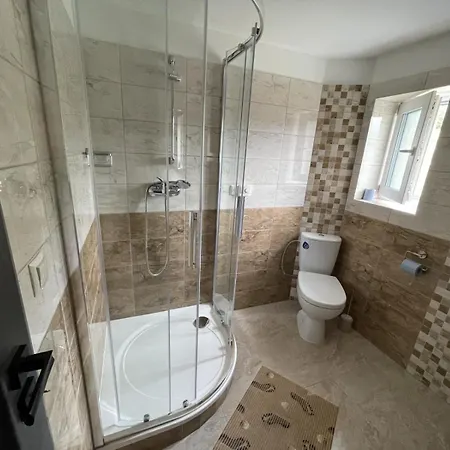 Hotel apartamentowy Prostredni *